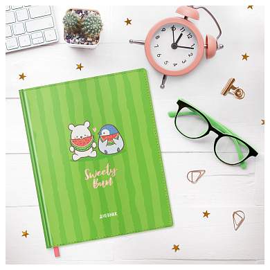 Дневник 1-11 кл. 48л. (твердый) MESHU "Sweety bun", иск. кожа, УФ-печать с глиттером, тиснение фольгой, тон. блок, ляссе (арт. 349130)