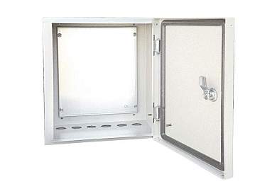 TDM щит с монтажной панелью ЩМП-2.3-1-0 (250х300х150) IP66 SQ0905-0076 (арт. 476448)